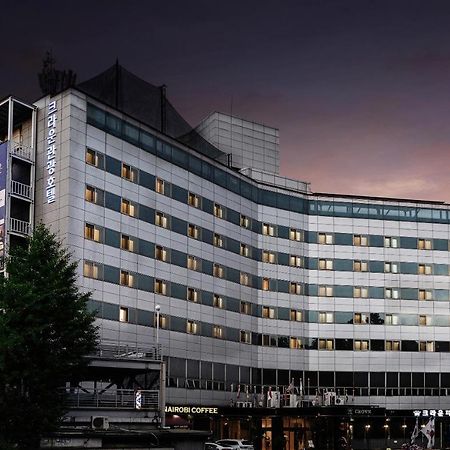 Itaewon Crown Hotel Seoul Exterior photo