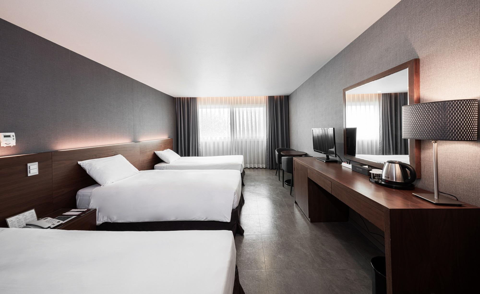 Itaewon Crown Hotel Seoul Exterior photo